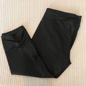 Calvin Klein women’s black capri workout leggings yoga crop athletic large